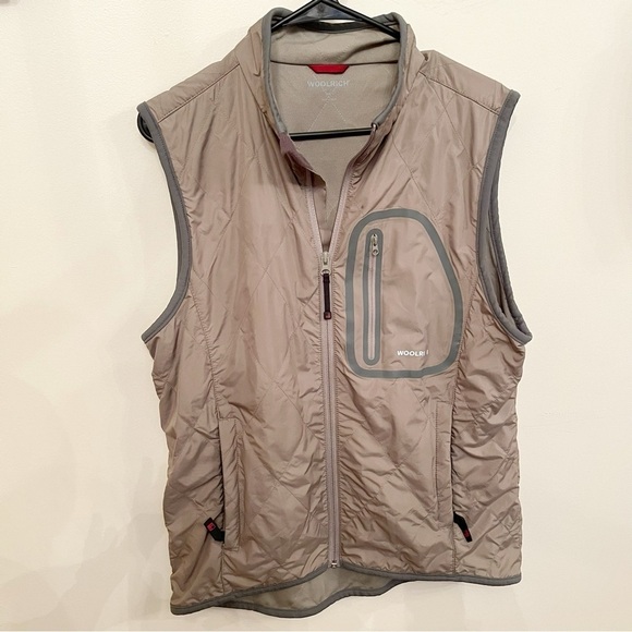 Mens Woolrich Brown Quilted Utility Vest M - Picture 1 of 4